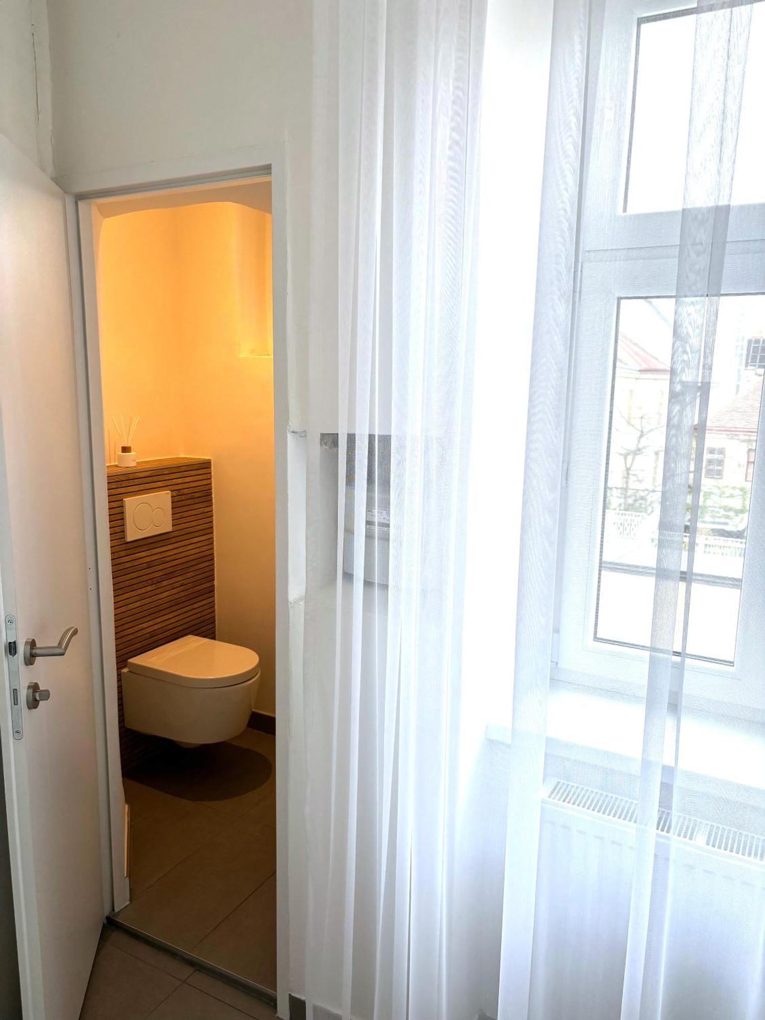 Traumhafte Wohnung Fuer 3, Grosszuegig, Walk In Dusche Vídeň Exteriér fotografie