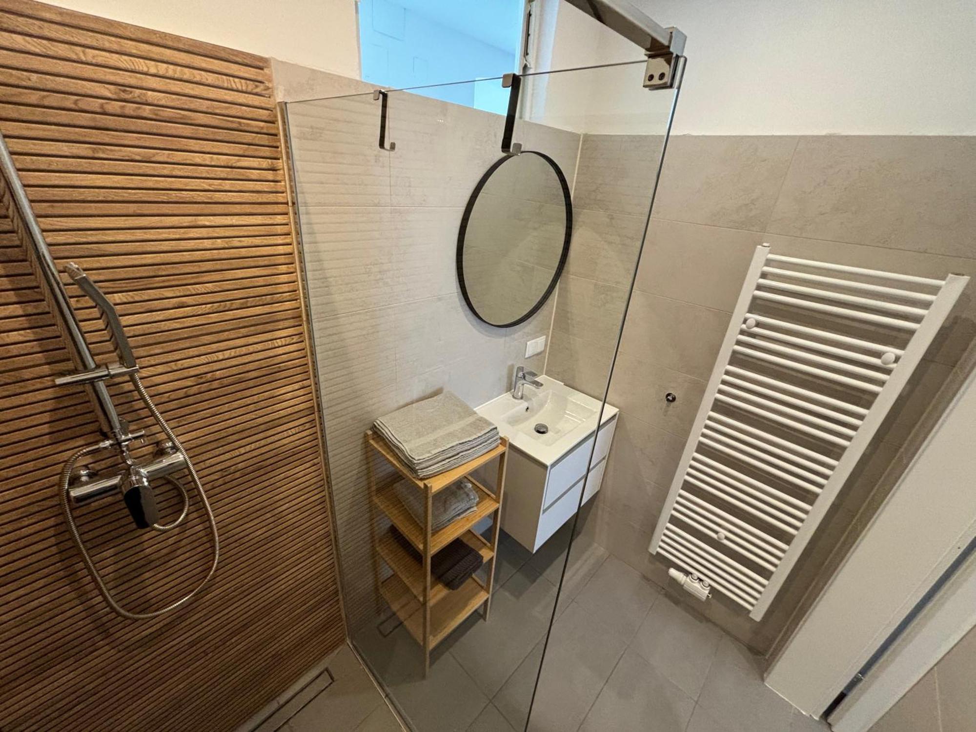 Traumhafte Wohnung Fuer 3, Grosszuegig, Walk In Dusche Vídeň Exteriér fotografie